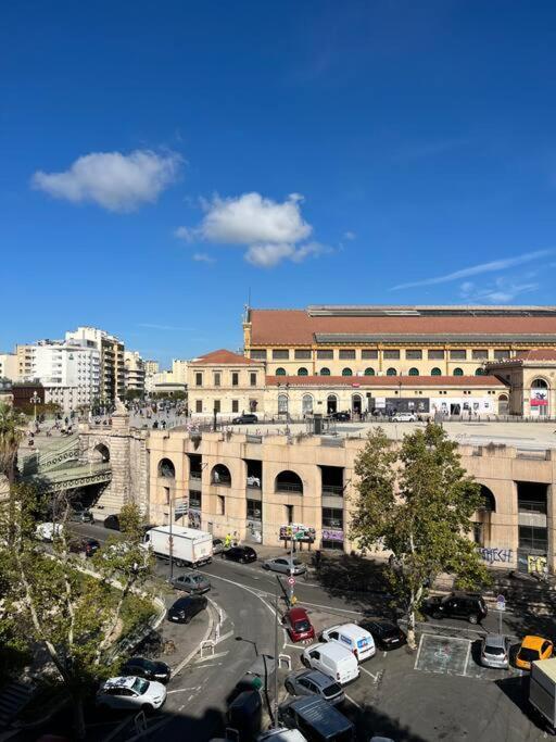 Studio Devant La Gare St Charles Marselha Exterior foto